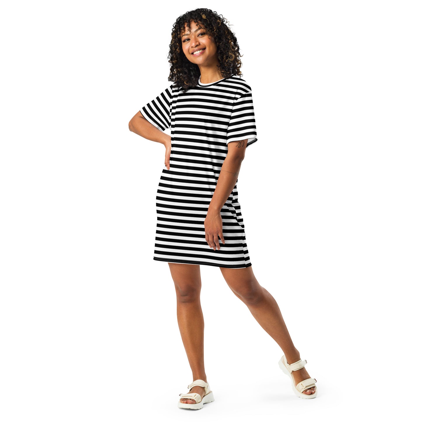GIRLSTRONG SPORT T-SHIRT DRESS BLACK & WHITE STRIPES