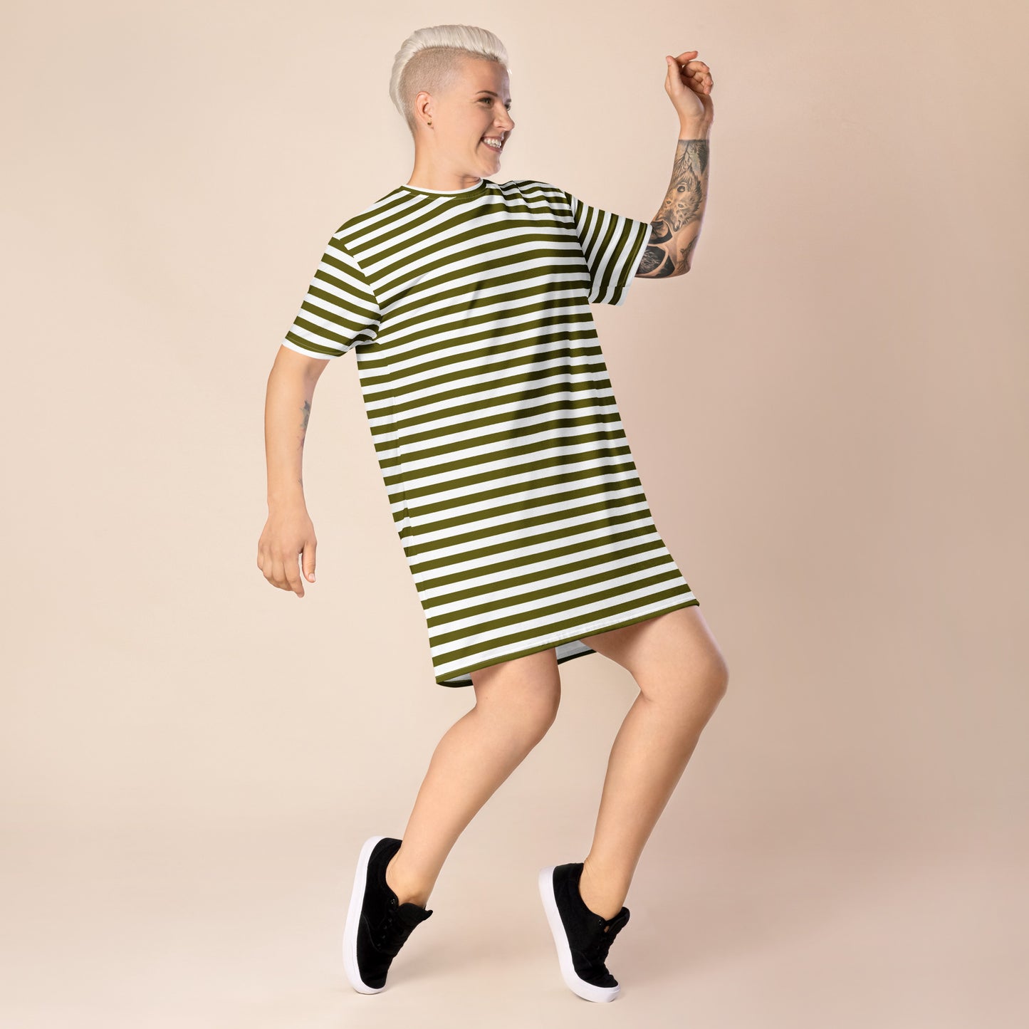 GIRLSTRONG SPORT T-SHIRT DRESS WHITE GREEN STRIPES