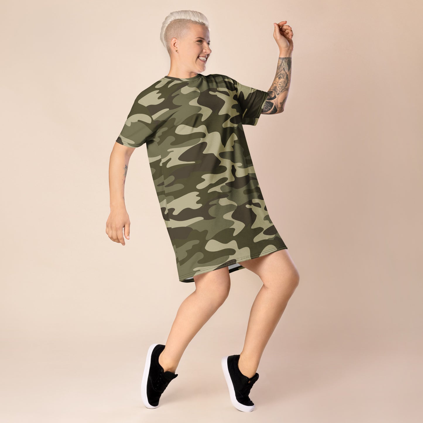 GIRLSTRONG SPORT T-SHIRT DRESS GREEN CAMO