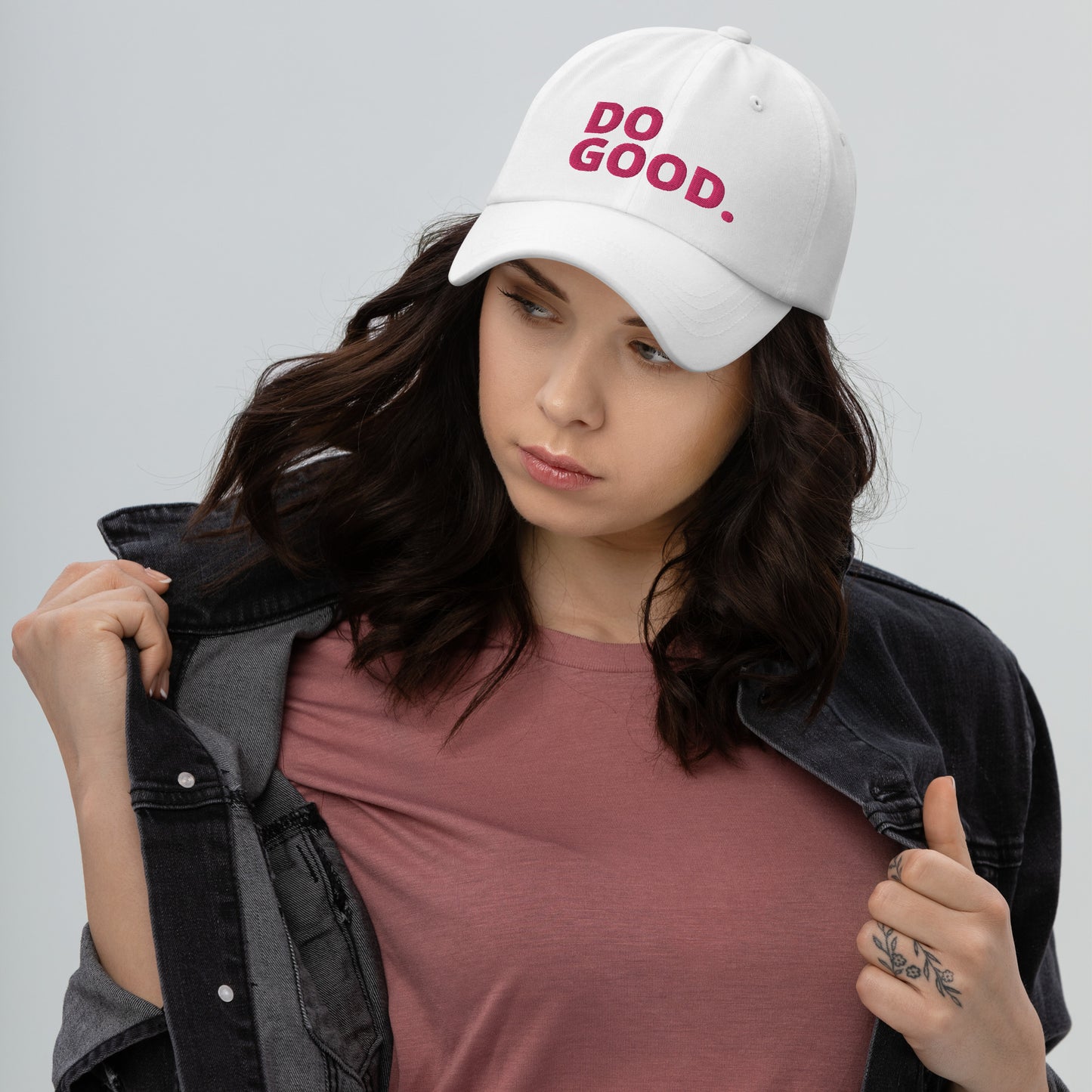ELEVATED BASICS, WHITE BASEBALL CAP DO GOOD.