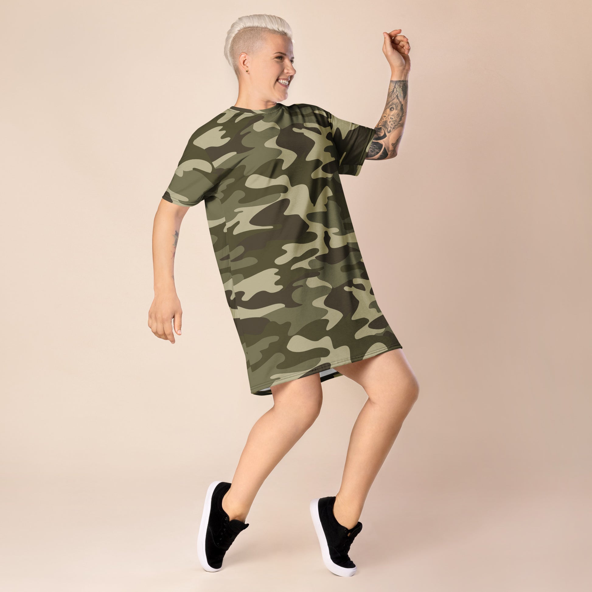 GIRLSTRONG SPORT T-SHIRT DRESS GREEN CAMO GIRLSTRONG SPORT T-SHIRT DRESS GREEN CAMO