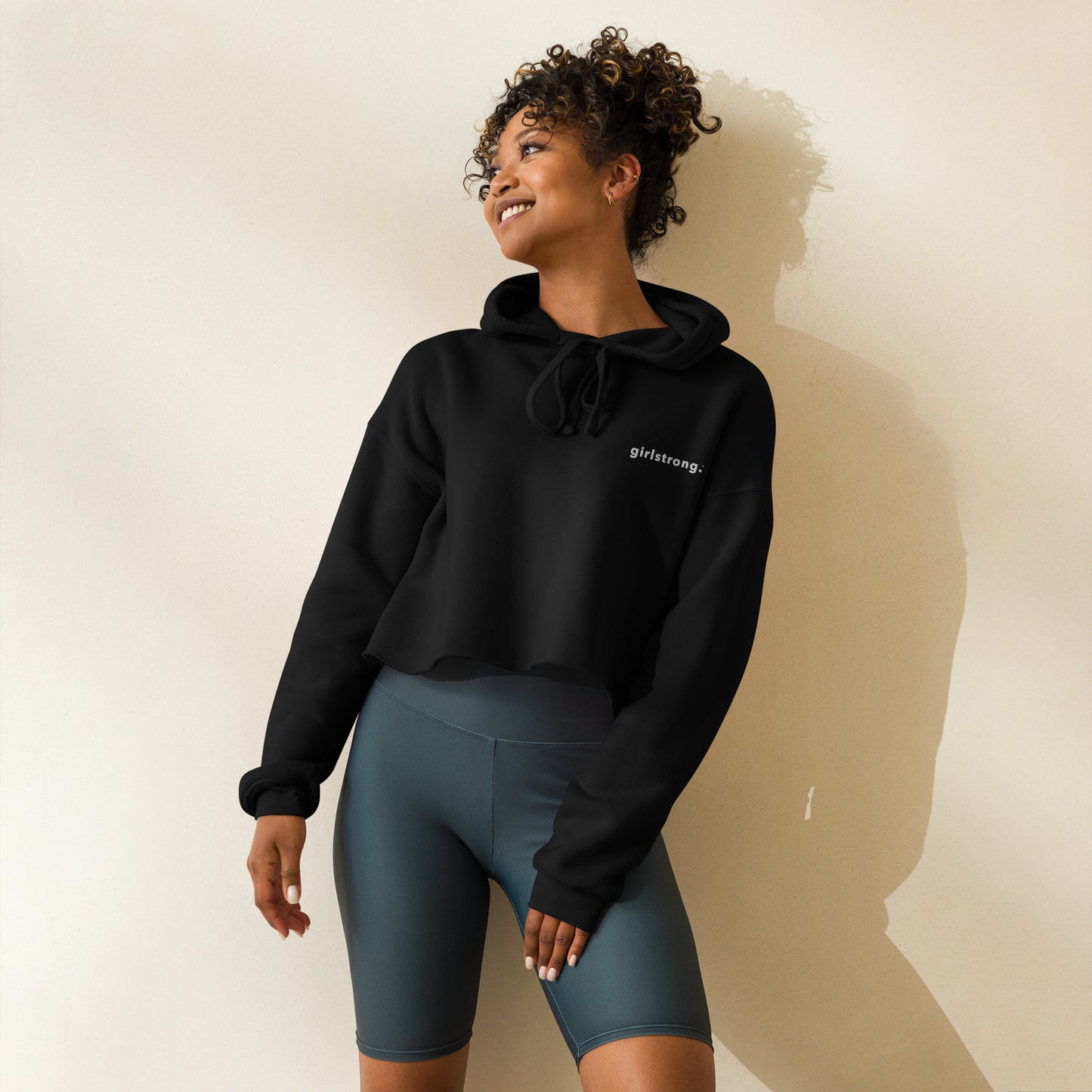 EVERYDAY GIRLSTRONG FLEECE CROPPED HOODIE - GIRLSTRONG BLACK