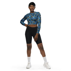THE ESSENTIAL LONG SLEEVE FITTED PEACOCK CROP TOP